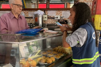Profissionais da Águas do Rio realizam recadastramento de clientes em mais de 15 bairros de Meriti