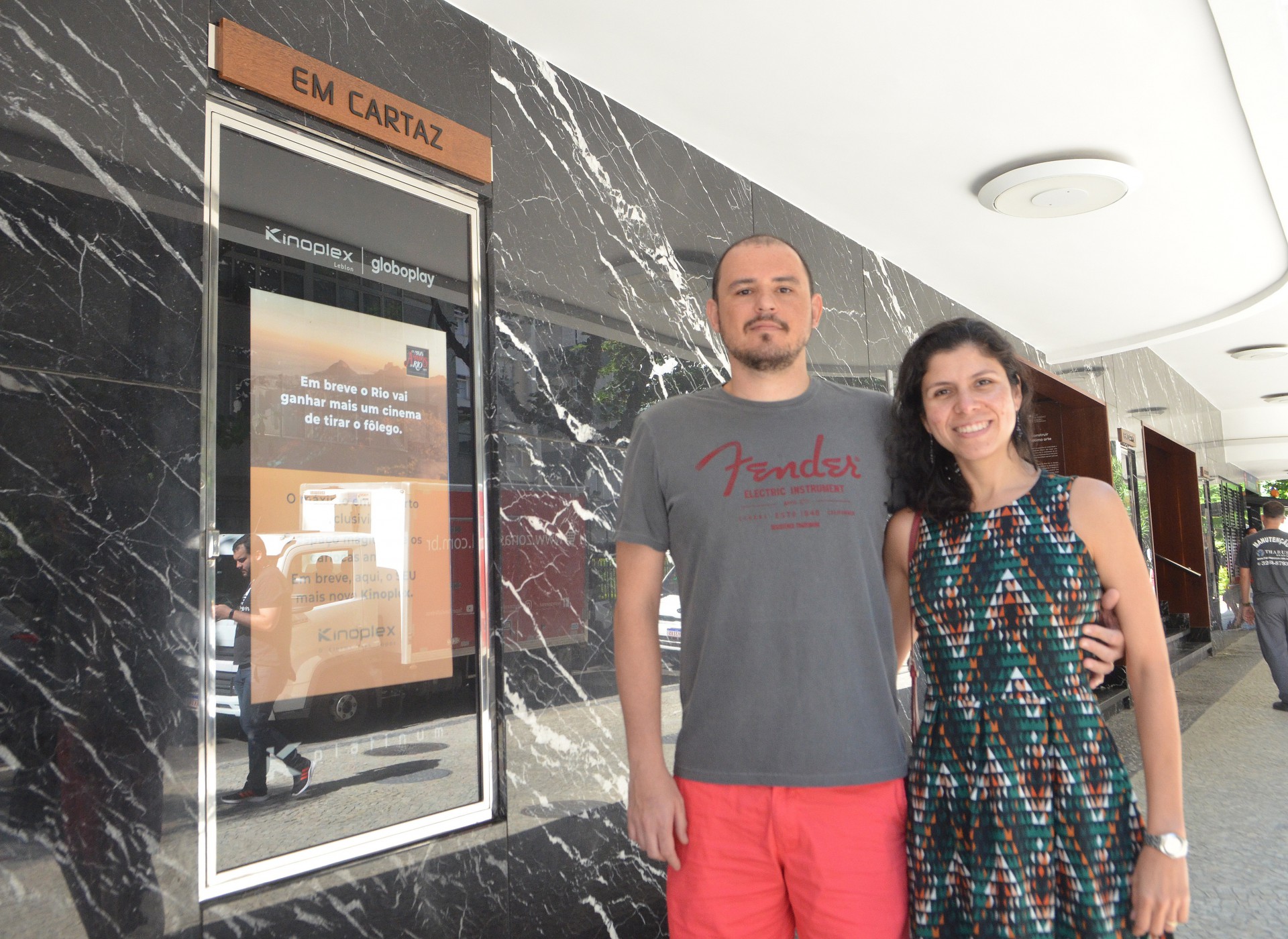 Eliseu Cardoso e Esther Gutierez moram na Tijuca e pretendem frequentar o novo Cine Leblon - Sandro Vox / Ag&ecirc;ncia O Dia 
