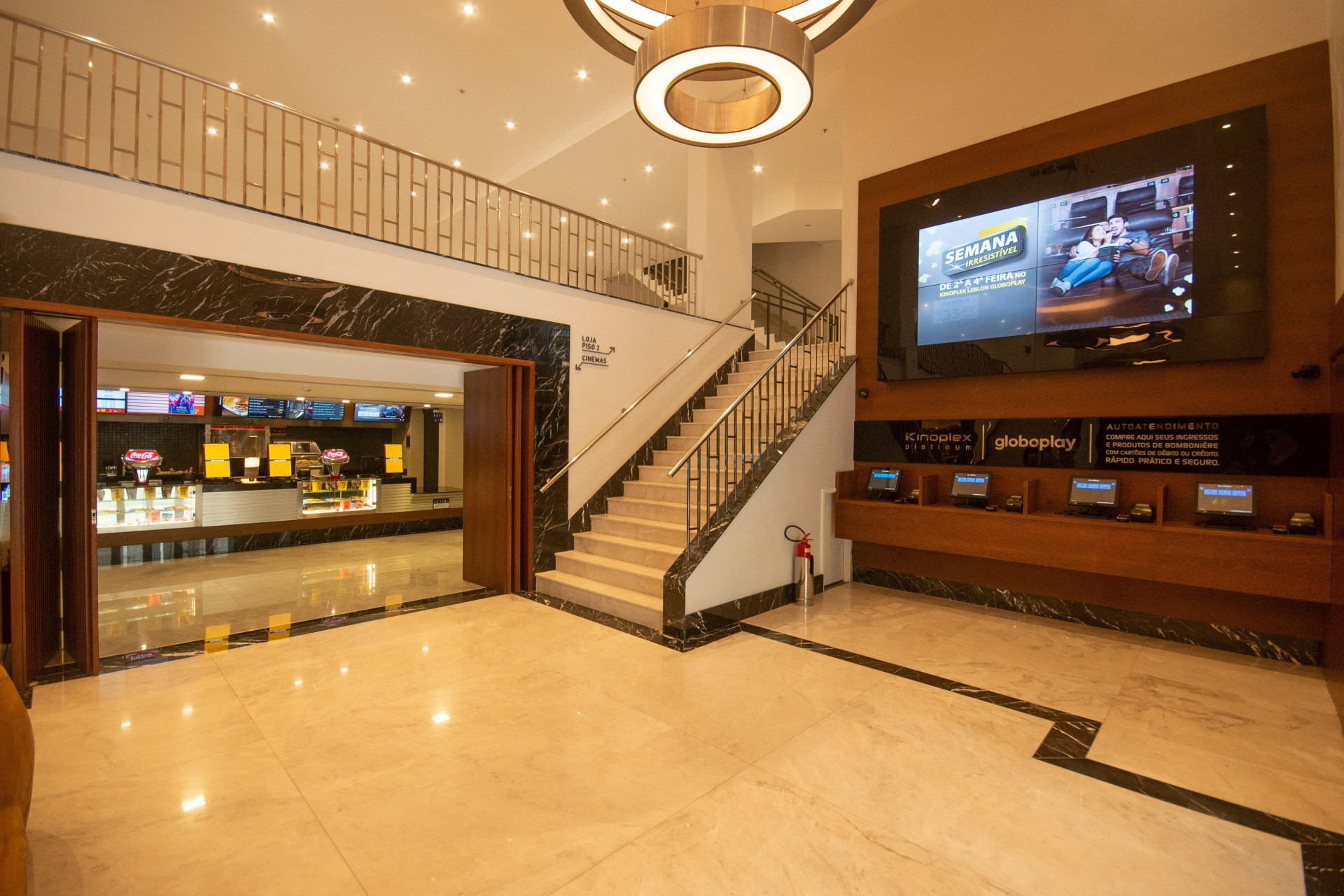 Interior preservado do antigo Cine Leblon, novo Kinoplex Leblon Globoplay - Divulga&ccedil;&atilde;o