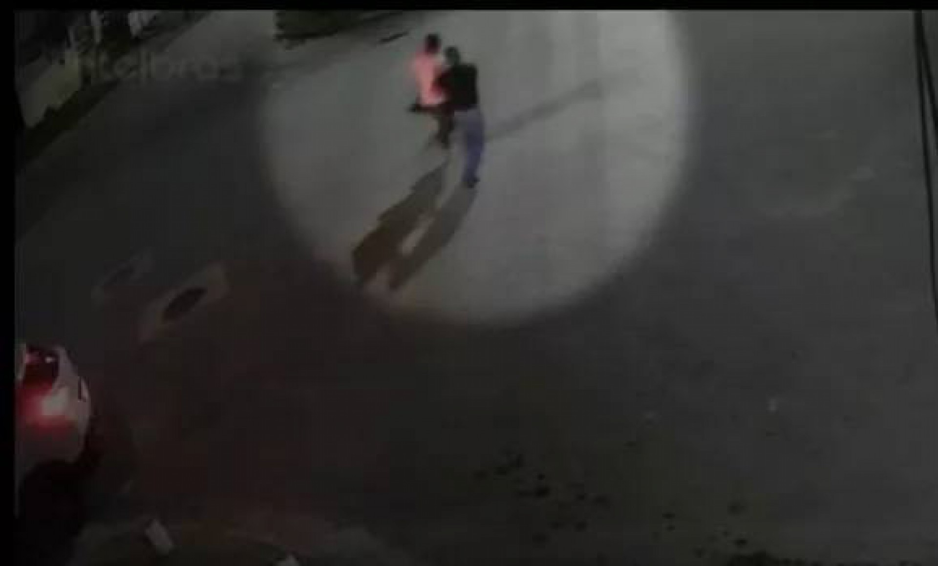 O policial civil Marcos Flávio Rosa de Souza estava com a família no veículo 