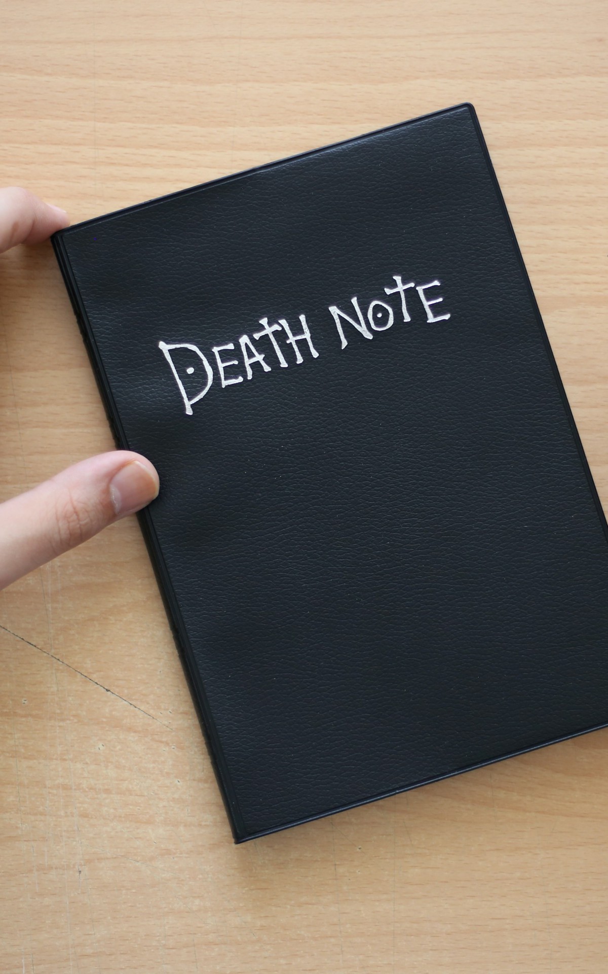 Série de Death Note dos criadores de Stranger Things escala roteirista -  NerdBunker