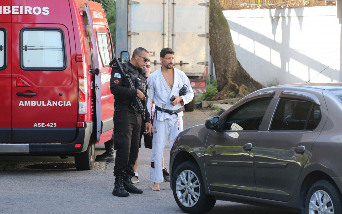  Cau&atilde; Reymond se envolve em acidente de tr&acirc;nsito na Barra da Tijuca