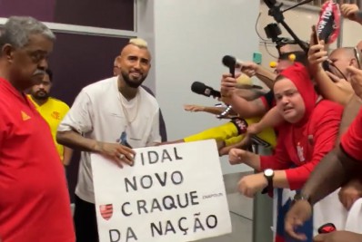 Ex-clube de Vidal relembra boas atuações do jogador e o deseja boa sorte no Flamengo