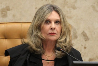 Lindôra solicita arquivamento de pedido de investigação sobre Bolsonaro e Queiroga