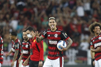 Autor de quatro gols, Pedro comemora classificação do Flamengo na Libertadores: 'Noite especial'