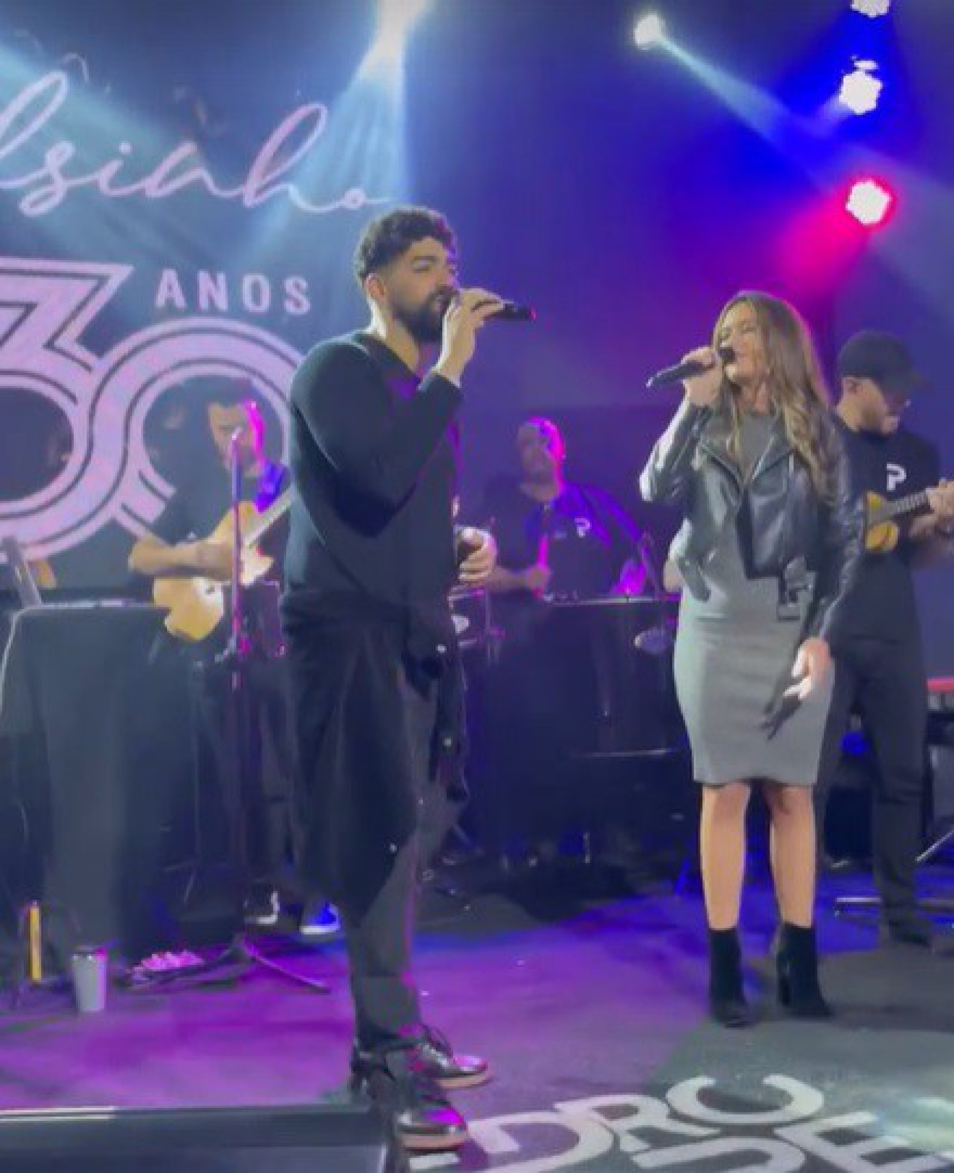 Bia Bonemer canta na festa de aniversário de Dilsinho - Reprodução do Instagram