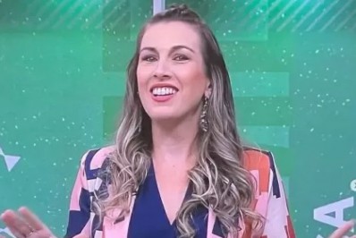Apresentadora de programa de TV é acusada de orientar jornalistas a enviar 'nudes' em troca de entrevistas