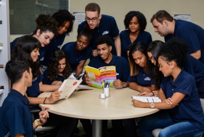 Senac RJ oferece vagas para cursos profissionalizantes em Niterói