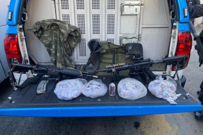 Suspeito é baleado em operação no Morro do Dezoito 