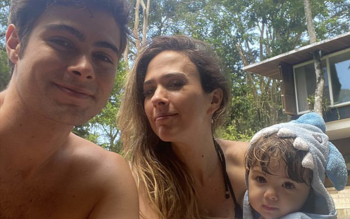Tatá Werneck, o marido, Rafael Vitti e a filha, Clara Maria - Reprodução / Instagram
