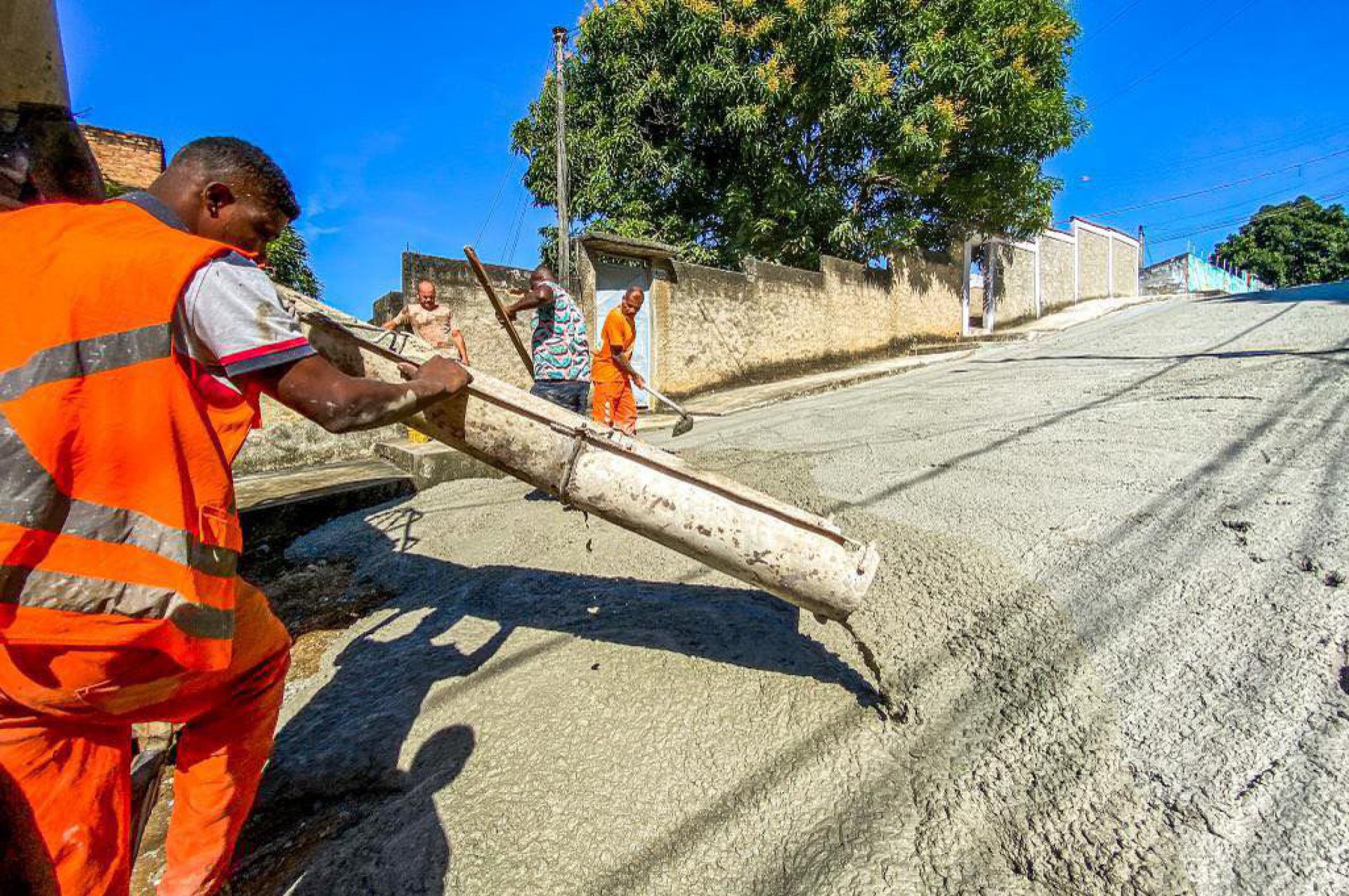 A Rua Manoel de Vidal estava intrafegável e foi concretada pela Prefeitura - Rafael Barreto / PMBR