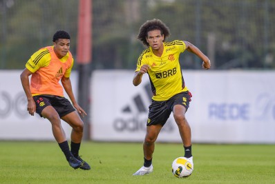 Willian Arão topa proposta do Fenerbahçe e saída do Flamengo está próxima