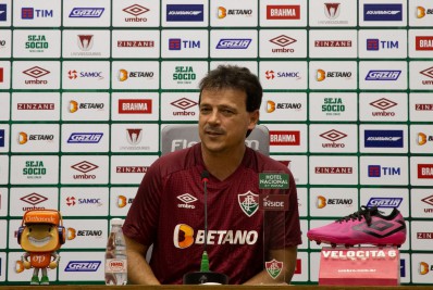 Diniz revela desejo de contar com Fred ao lado do Fluminense até o fim do ano