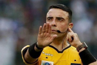 Árbitro brasileiro do quadro da Fifa assume homossexualidade: 'Não mais ficarei sufocado'