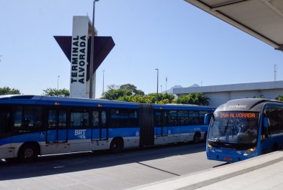 Prefeitura compra 270 novos ônibus articulados para o sistema BRT
