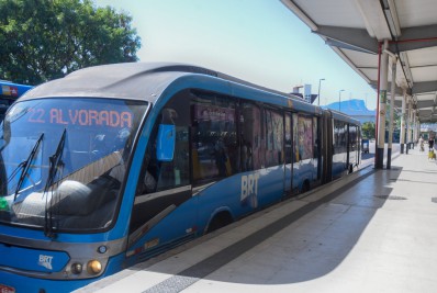 Corredor Transcarioca ganha dois novos serviços de 'diretão'