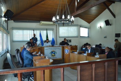 Conselho Municipal das Unidades de Conservação Terrestre e Marinhas de Búzios são aprovadas por unanimidade pela Câmara Municipal