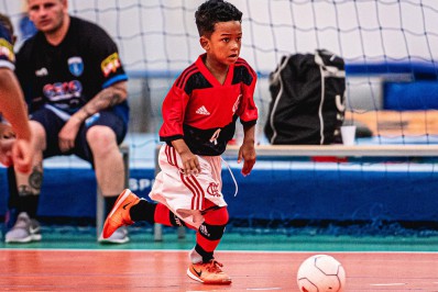 Jovem revelação de Nilópolis é promessa no Flamengo