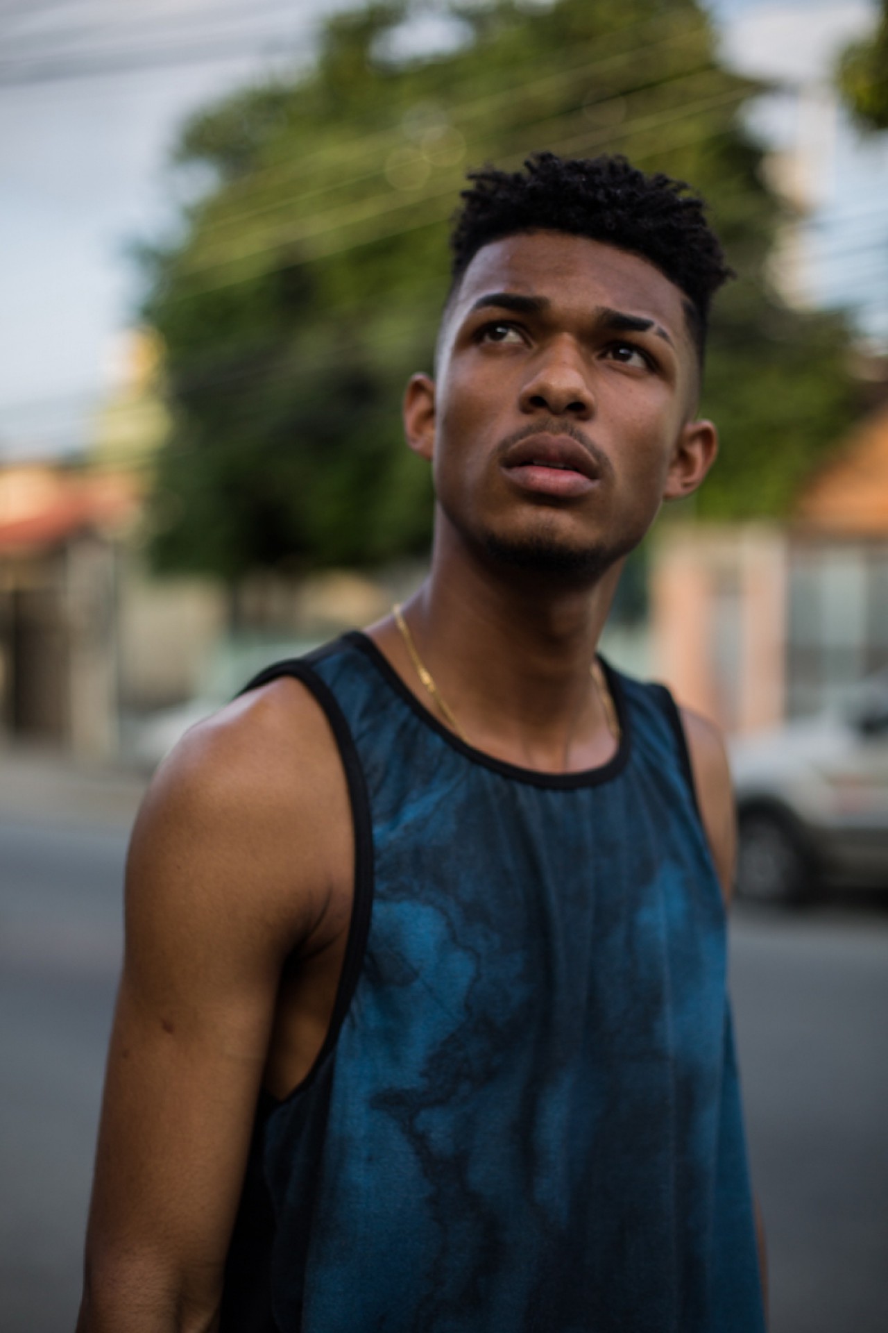 Juan Paiva atuou em cenas de ação como o Juninho de 'Um Dia Qualquer' - Divulgação