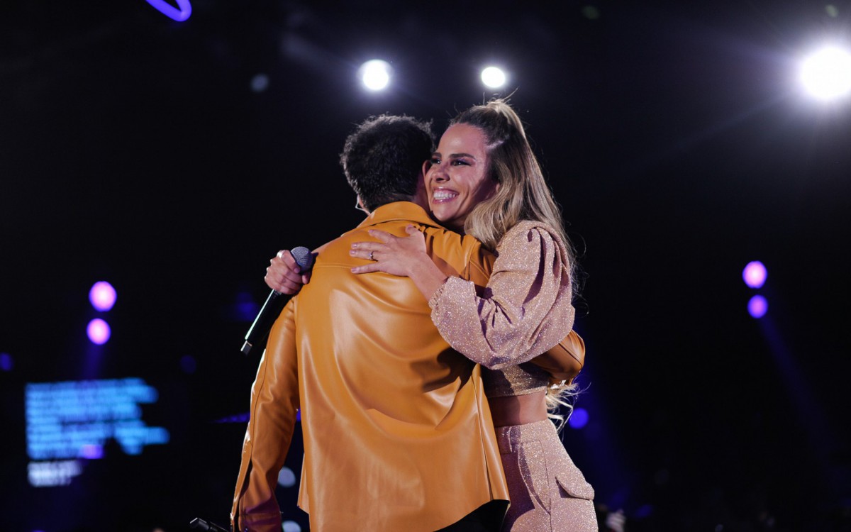 Zez&eacute; di Camargo grava DVD em S&atilde;o Paulo com participa&ccedil;&atilde;o de Wanessa