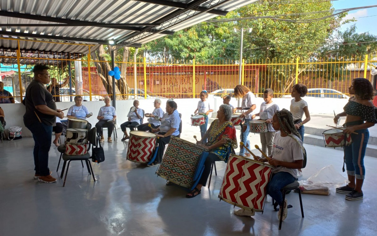 Cursos gratuitos est&atilde;o sendo oferecidos na reabertura do Centro de Refer&ecirc;ncia de Juventude (CRJ) da Cidade de Deus