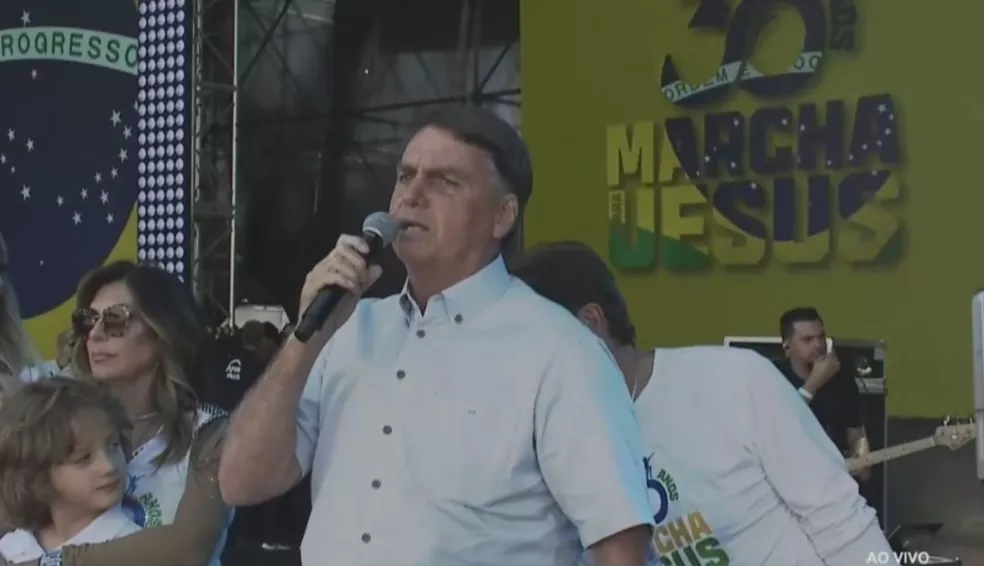 Bolsonaro rejeita avanço da esquerda e busca reforçar eleitorado evangélico