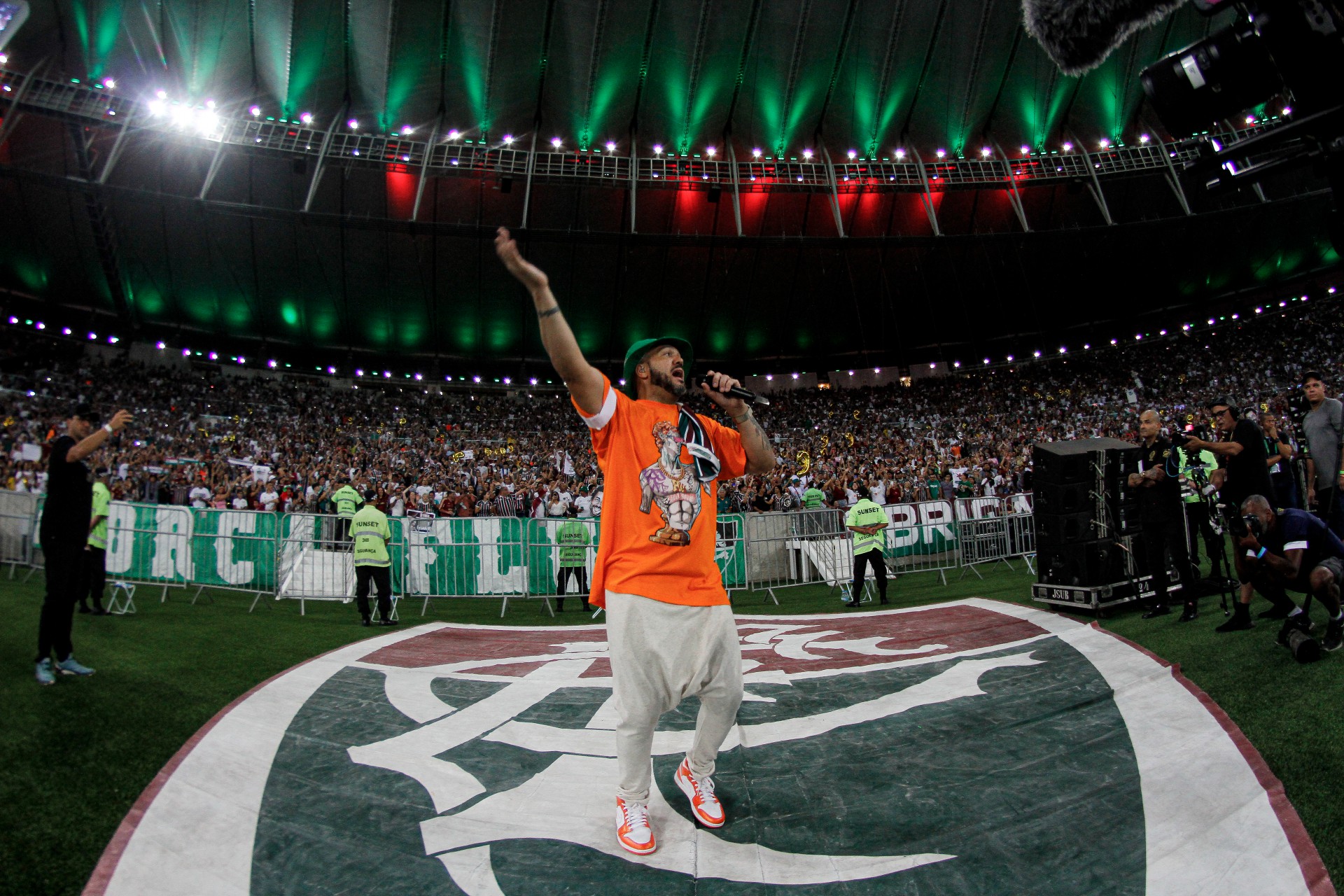 Belo fez show antes do jogo do Fluminense - Lucas Mercon/ Fluminense