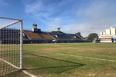 Pérolas Negras perde em casa para o Cianorte/PR