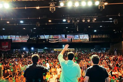 Zona Oeste é palco de demonstrações de poder político no fim de semana