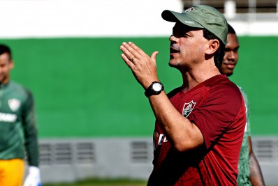 Comentarista da Globo rasga elogios a Diniz, do Fluminense: 'Melhor técnico do primeiro turno'