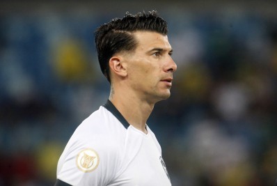 Zagueiro do Botafogo vai passar por cirurgia após fraturas nos ossos da face