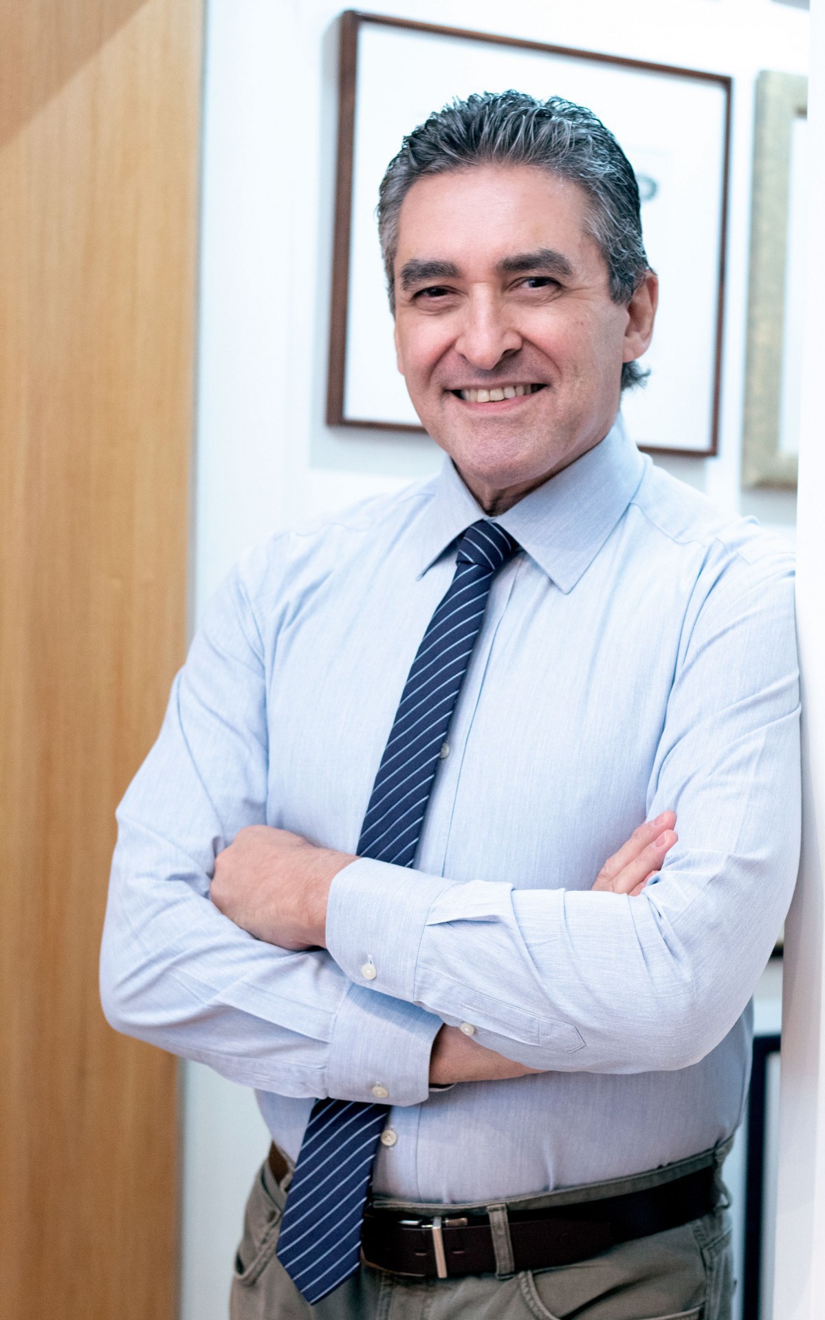 Alberto Lott Caldeira  é cirurgião plástico, Mestre, Doutor é professor regente do Curso de especialização em Cirurgia Plástica do Instituto Avançado de Cirurgia Plástica  (IACP) - Divulgação