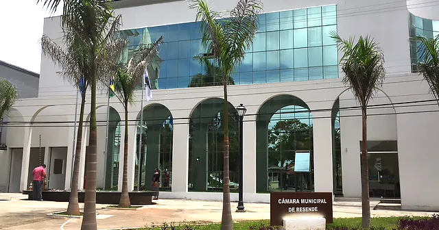 Câmara de Resende aprova criação de 148 cargos comissionados na prefeitura