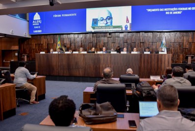 Corte de verbas e possibilidade de paralisação são discutidos por reitores de universidades do RJ na Alerj