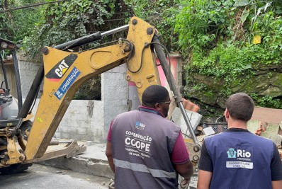 Construções irregulares e ligações clandestinas são alvo da Prefeitura do Rio