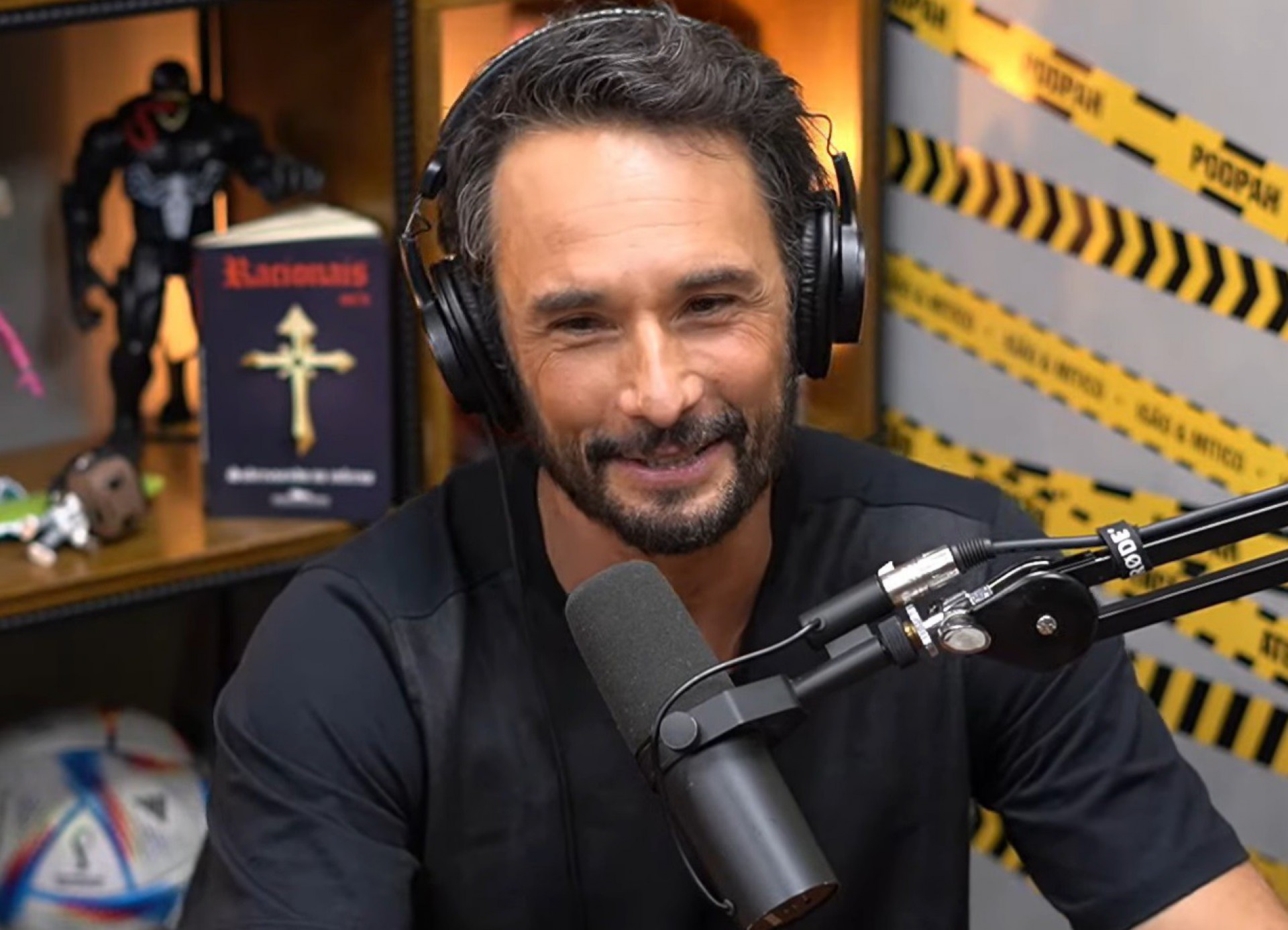 Rodrigo Santora relembra composição para personagem de '300' - Reprodução de vídeo