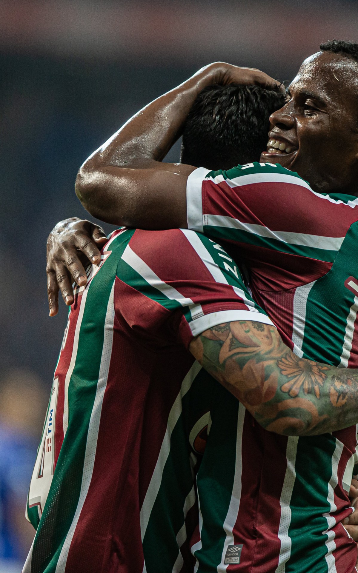 Jhon Arias comemora gol de Germán Cano - Foto: Marcelo Goncalves/Fluminense FC