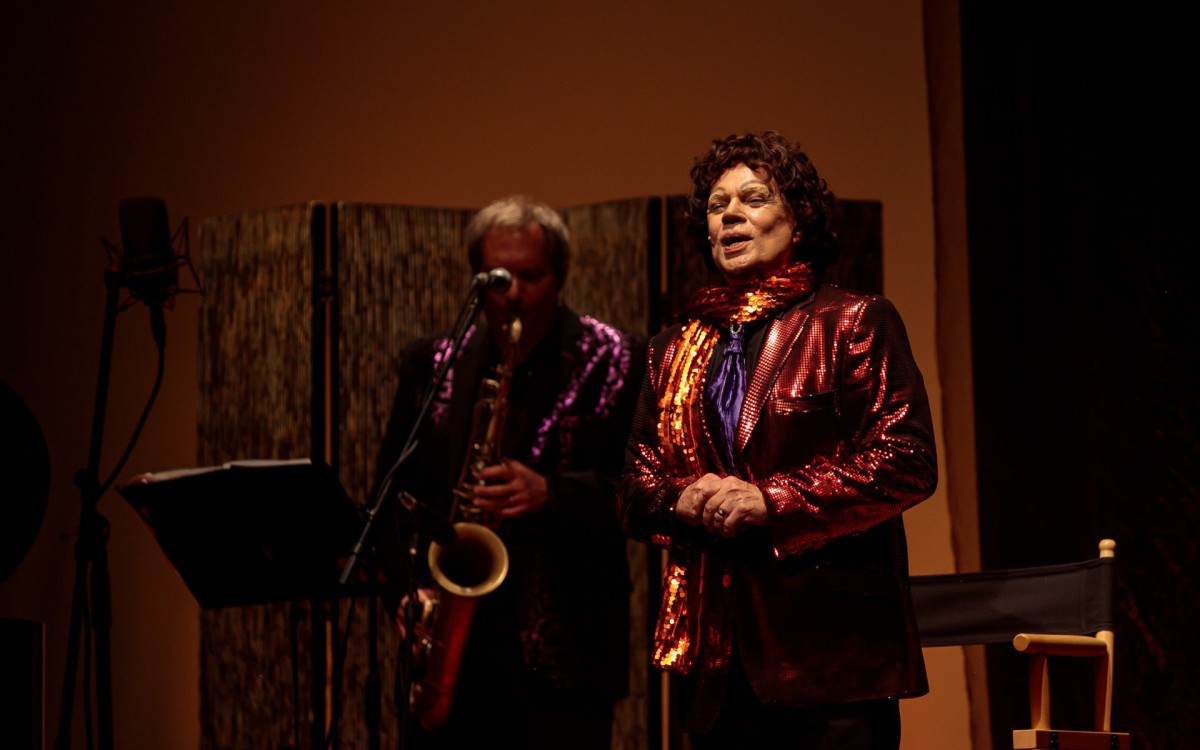 Com Diogo Vilela, 'Cauby, uma paixão' fica em cartaz no Rio até 31 de julho - Divulgação/Julia Lanari