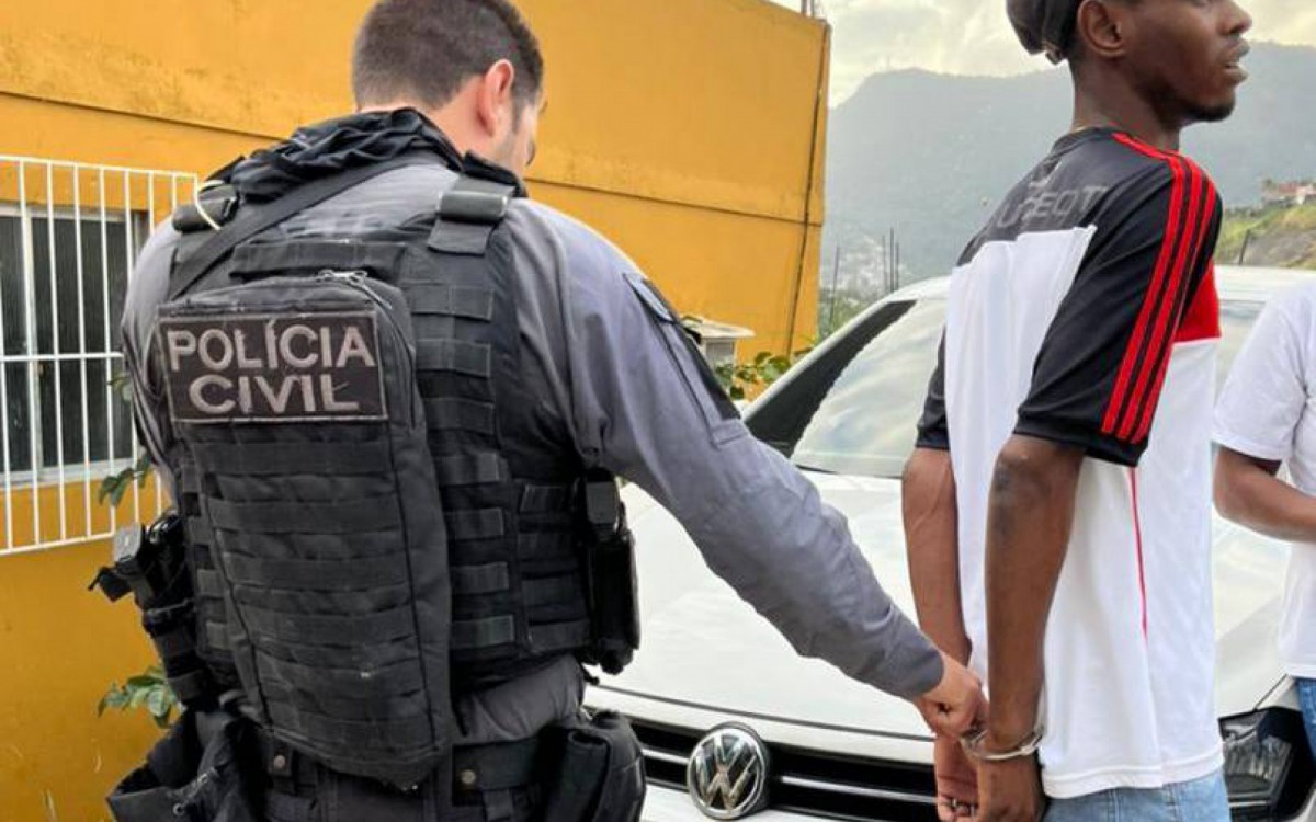 Um dos presos foi o criminoso Guel, que atuava como a vis&atilde;o da organiza&ccedil;&atilde;o - Divulga&ccedil;&atilde;o/PMERJ