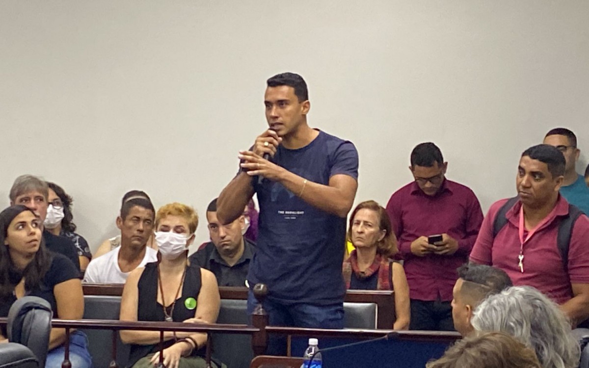 Membros da sociedade civil tamb&eacute;m participaram do debate