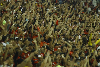 Torcida do Flamengo compra quase 24 mil ingressos para ida da Copa do Brasil contra o Athletico-PR