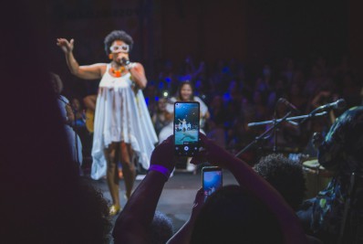 Programa Mares oferece formação artística gratuita para mulheres no Rio