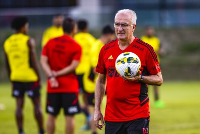 Com faringite, atacante pode desfalcar o Flamengo na partida contra o Juventude