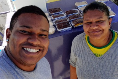 Cozinheiro viraliza após relatar que ninguém apareceu na inauguração de sua food bike