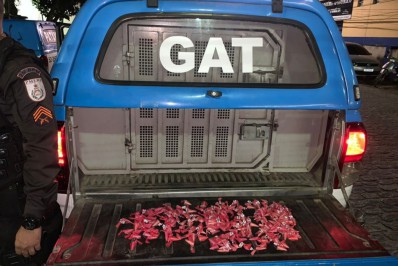 Adolescente é apreendido com carga de drogas em Cabo Frio