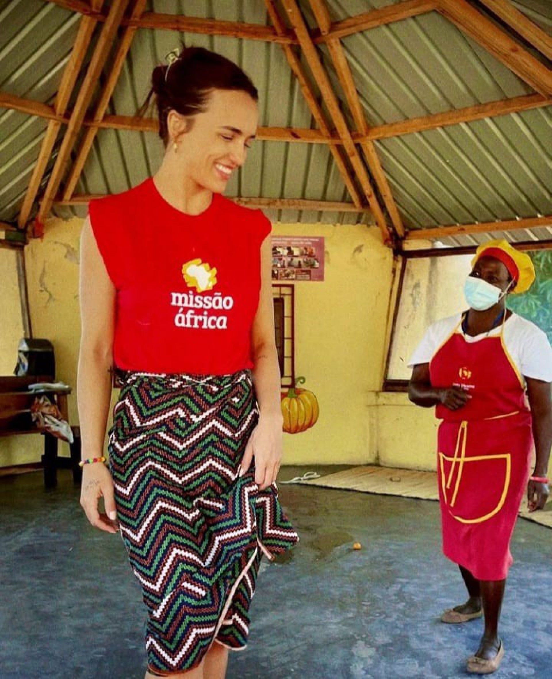 Rafa Kalimann durante trabalho voluntário em Moçambique  - Reprodução/Instagram