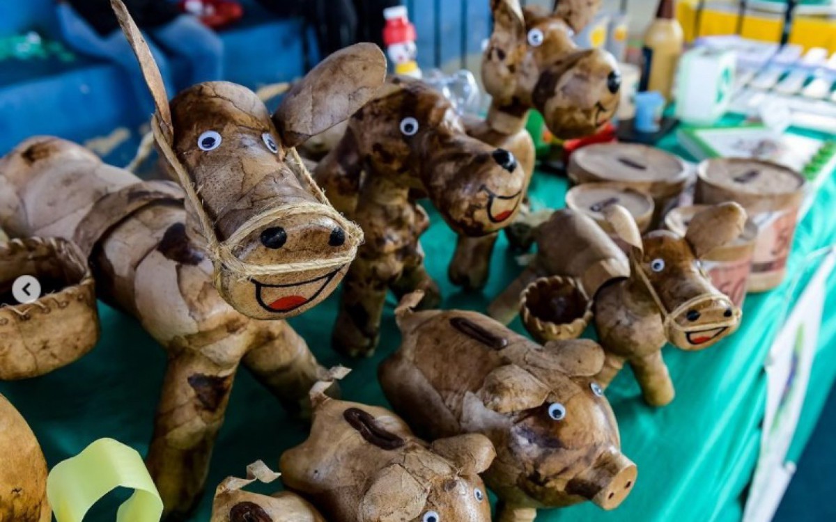 Uma feira de artesanato foi uma das atrações do evento