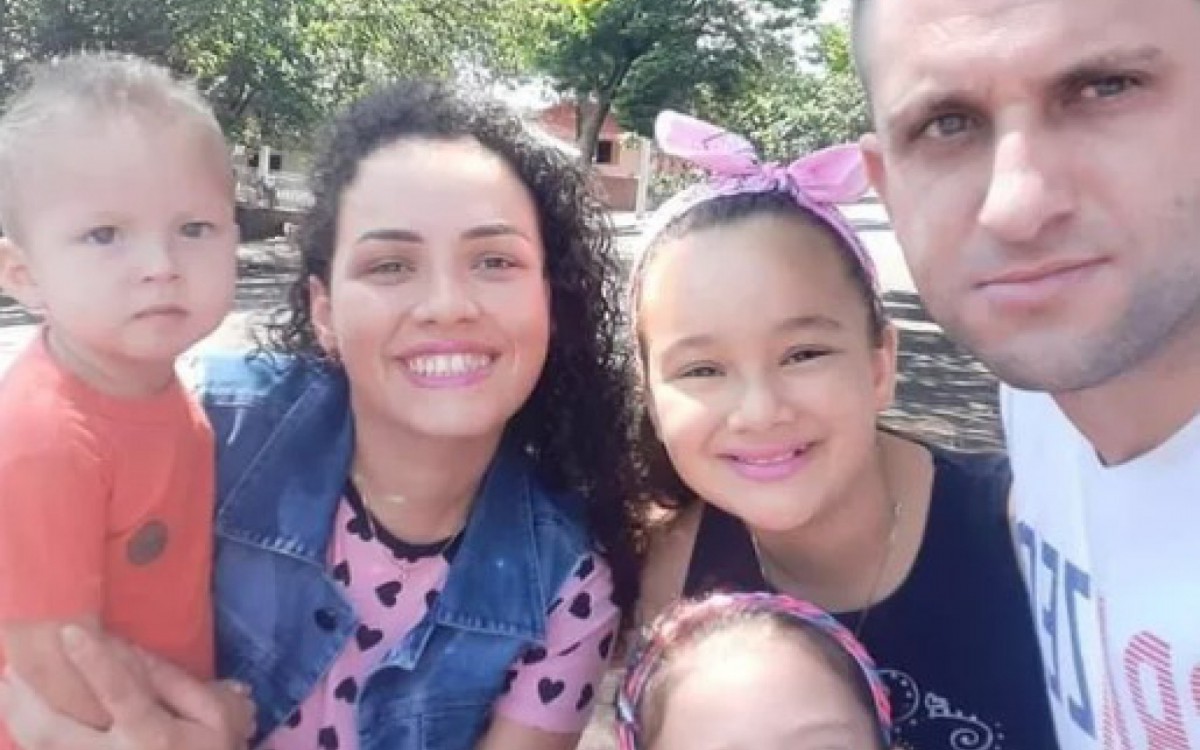 Fabiano saiu do trabalho, matou a esposa e a filha, depois a m&atilde;e e o irm&atilde;o, em seguida matou os dois filhos, mais dois jovens e por fim, tirou a pr&oacute;pria vida