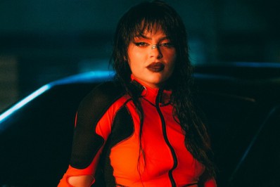 Vídeo: Luísa Sonza divulga teaser de 'Cachorrinhas', seu novo single