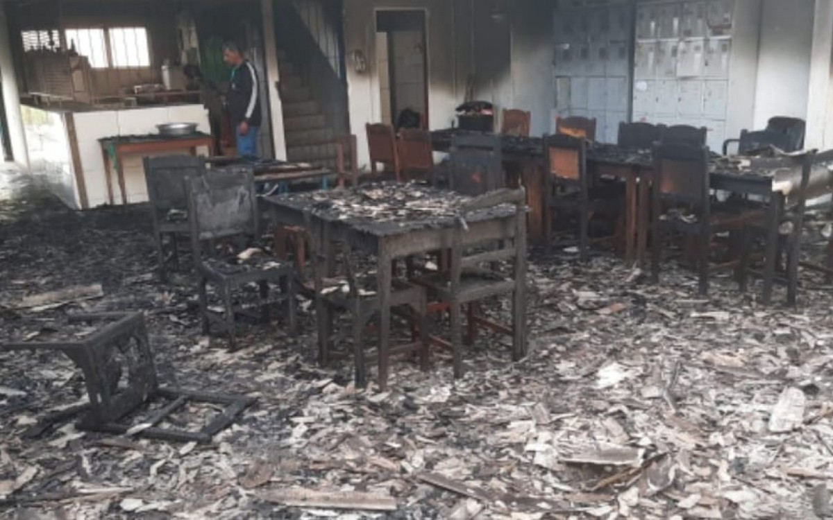 &Aacute;rea do Sop&atilde;o atingida pelo inc&ecirc;ndio de ontem, 16/7